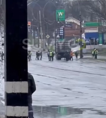 У Сумах люди на знак протесту перекрили проспект Перемоги