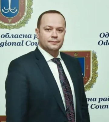 Хабар у $40 тис. На Одещині ексдепутат та експрокурор отримали вирок