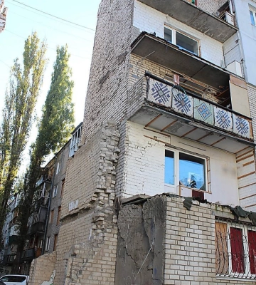 У Миколаєві ОСББ отримало грант на капремонт будинку, який постраждав від обстрілів