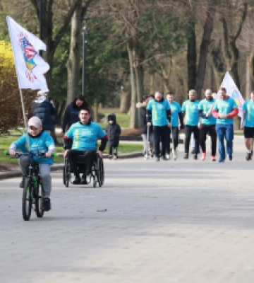 Дві сотні учасників доєдналися на Львівщині до благодійного забігу «Зроби Next Step»