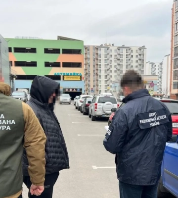 Військові будували будинок за 3 млн грн &quot;бойових&quot;: викрито ексзаступника командира в/ч та його підлеглого на Донеччині. ФОТО