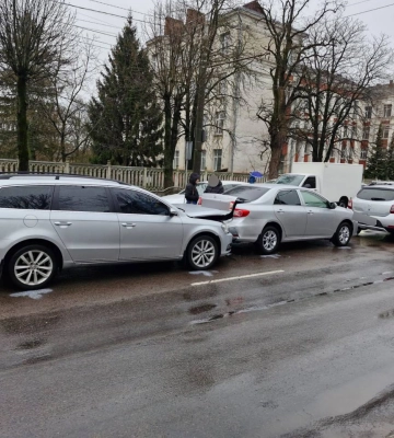 У Луцькому районі автомобіль наїхав на велосипедиста
