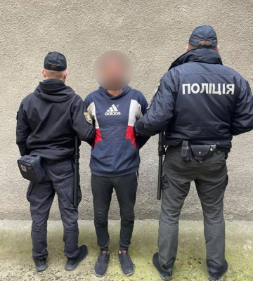 У Виноградові затримали чоловіка, який побив свого знайомого: потерпілий у реанімації
