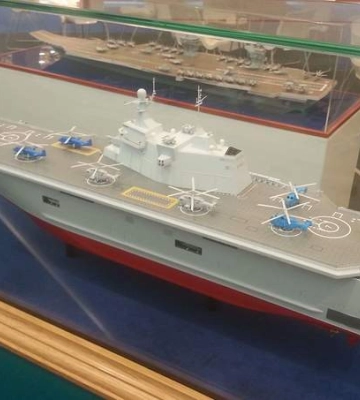 Сможет вместить до 90 единиц техники: Россия строит в Керчи самый большой корабль &quot;Иван Рогов&quot;