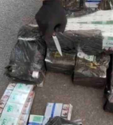 На «Ягодині» у вантажівці волинянина виявили сигарети