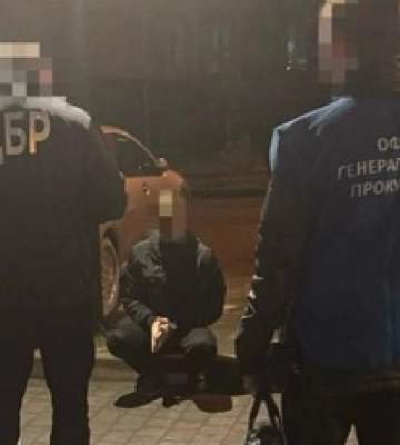 На взятке в 5 тысяч долларов был разоблачен прокурор одной из окружных прокуратур Львовщины