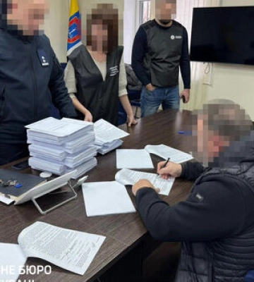 Розкрав 11 млн грн на постачанні неякісної військової форми: на Кіровоградщині судитимуть депутата, - ДБР. ФОТОрепортаж