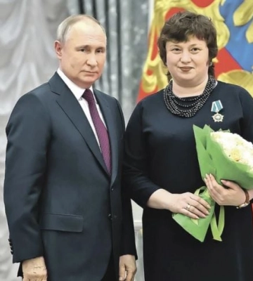 Не прошло и три года - предательница Шапурова из Мелитополя получила подозрение 
