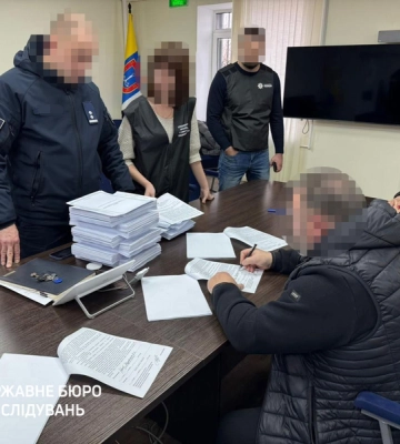 Депутата з Кіровоградщини судитимуть за постачання неякісного одягу для військових
