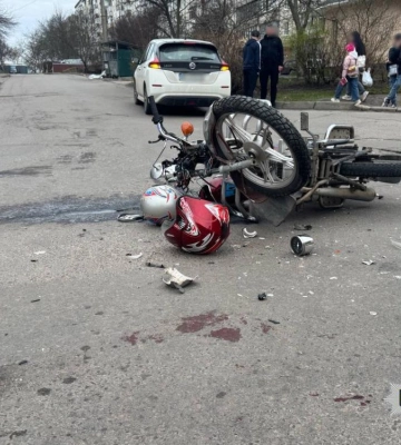ДТП у Рівному: внаслідок автопригоди травмувався мотоцикліст