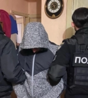 Протягом доби на Закарпатті поліція затримала двох наркоторговців