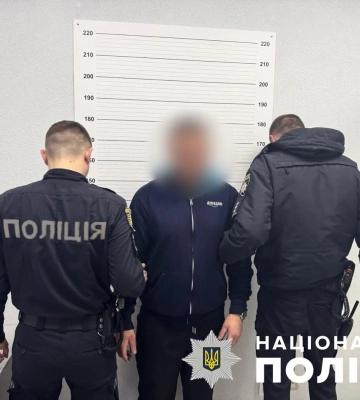 В Ужгороді поліцейські затримали кримінальний дует за активний збут метамфетаміну. ФОТО