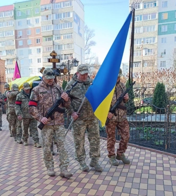 У Сумах попрощалися із двома захисниками У Сумах попрощалися із двома захисниками