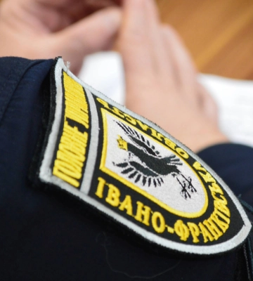 Зброя, конфлікти та алкоголь: подробиці стрілянини в Івано-Франківську