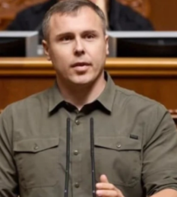 Секретарь комитета Совета по нацбезопасности призвал расстреливать нардепов за симпатию к РФ Секретарь комитета Совета по нацбезопасности призвал расстреливать нардепов за симпатию к РФ