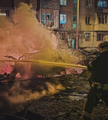 Рашисти атакували безпілотниками Харків — четверо загиблих (, )