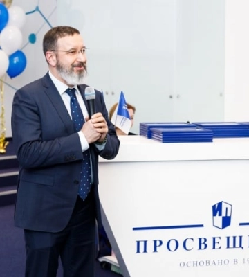 После скандала с хищениями средств в Мелитополе Кремль прислал нового "министра образования" 
