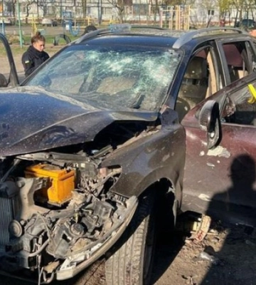 У Дніпрі внаслідок вибуху автомобіля постраждав місцевий посадовець і його дружина