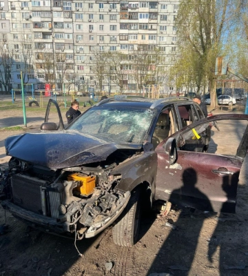 На Днепропетровщине в результате взрыва авто ранен чиновник и его жена: о ком речь 