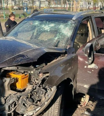 На Дніпропетровщині від вибуху авто постраждали посадовець та його дружина