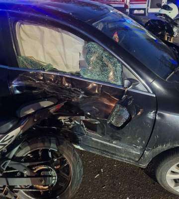 У Черкасах автомобіль зіткнувся з мотоциклом, яким кермував неповнолітній (ФОТО)