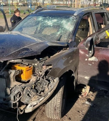 У Дніпрі вибухнув автомобіль місцевого чиновника: постраждали двоє людей