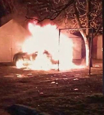 В оккупированном Мелитополе взорвали броневик с «кадыровцами»