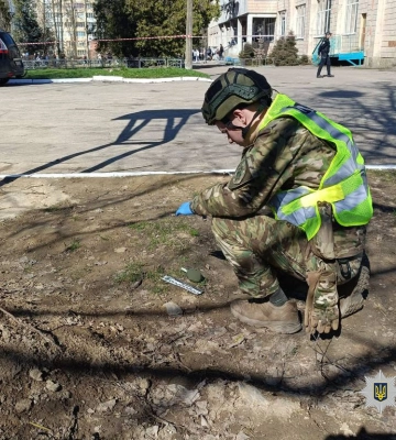 У Рівному через гранату евакуйовували дітей