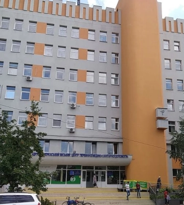 Біля другої поліклініки у Черкасах облаштують парковку (ВІДЕО)