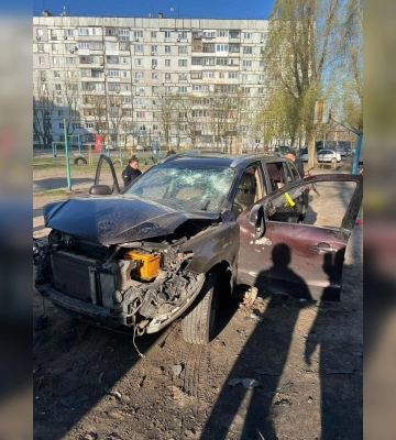 На Дніпропетровщині від вибуху авто постраждали посадовець та його дружина