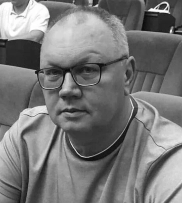 На Дніпропетровщині від вибуху авто постраждали посадовець та його дружина