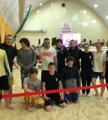 Миколаївські спортсмени вибороли нагороди на чемпіонаті України з пляжної боротьби