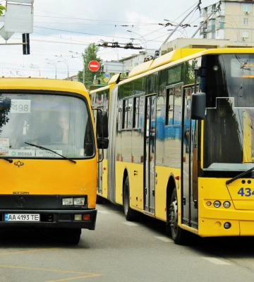 Приватні маршрутки в Києві з 15 липня стануть дешевшими за комунальний транспорт