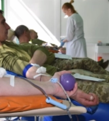Прикордонники Волині долучилися до донорства крові для порятунку військових