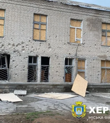 Армія РФ обстріляла Дніпровський район Херсона, пошкоджена лікарня, є поранений (ОНОВЛЕНО)