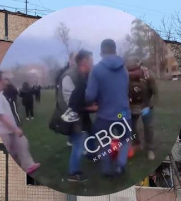 &quot;Я не чую серцебиття&quot;: у мережі показали тяжкі кадри, як у Кривому Розі реанімували дитину