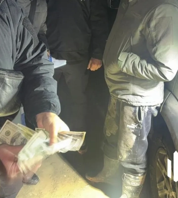 Пытались переправить уклонистов за границу: в Ивано-Франковской области задержали лесника с сообщником