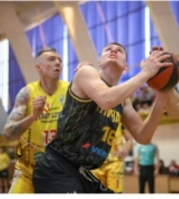«Старий Луцьк» вдома з розгромом вилетів з плей-офф Суперліги