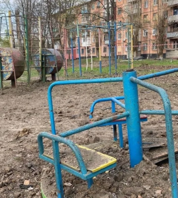 Детская площадка, которая стала местом скорби: Кривой Рог объявил траур. ВИДЕО