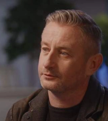Сергей Жадан объяснил, почему мобилизовался, и рассказал о своих обязанностях в "Хартии" Сергей Жадан объяснил, почему мобилизовался, и рассказал о своих обязанностях в "Хартии"