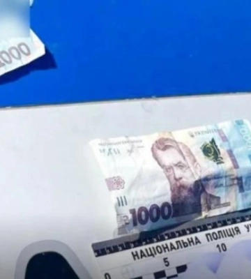 П’яний іноземець у Рівному хотів відкупитись від поліції