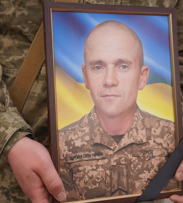 В Охтирці провели в останню путь захисника Романа Гороха
