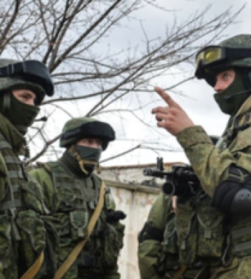 Из-за угрозы ударов ВСУ по штабам: оккупантам полностью запретили мобильную связь на Херсонщине