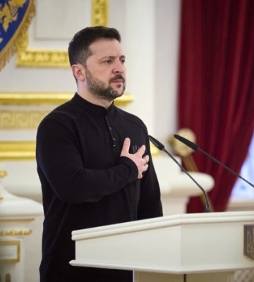 Зеленський: На Росію треба тиснути, а не гаяти час у пустих розмовах
