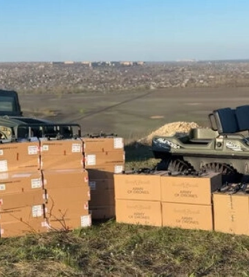 Столичная громада передала 7 бригадам 3600 дронов, РЭБы, машины, - Кличко