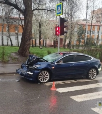 У Чернівцях в ДТП постраждали двоє малолітніх дітей та жінка-водій 