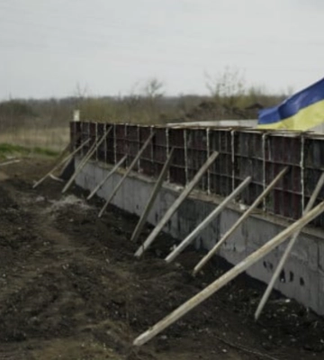 Влада Кривого Рогу пообіцяла побудувати меморіал загиблим воїнам – вийшли каплиця та паркан