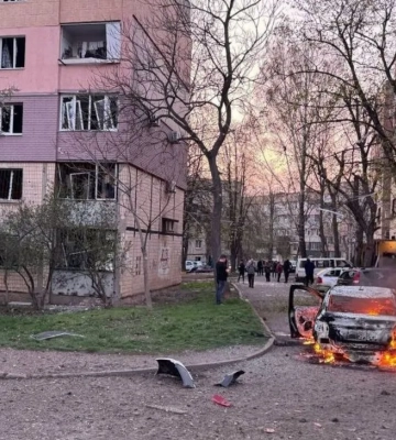 Группа Ziferblat посвятила свое выступление в Амстердаме жертвам ракетной атаки РФ по Кривому Рогу
