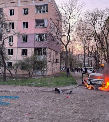 Группа Ziferblat посвятила свое выступление в Амстердаме жертвам ракетной атаки РФ по Кривому Рогу