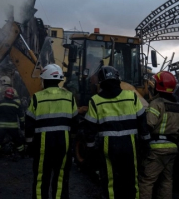 Ліквідація наслідків ракетного удару продовжується в столиці